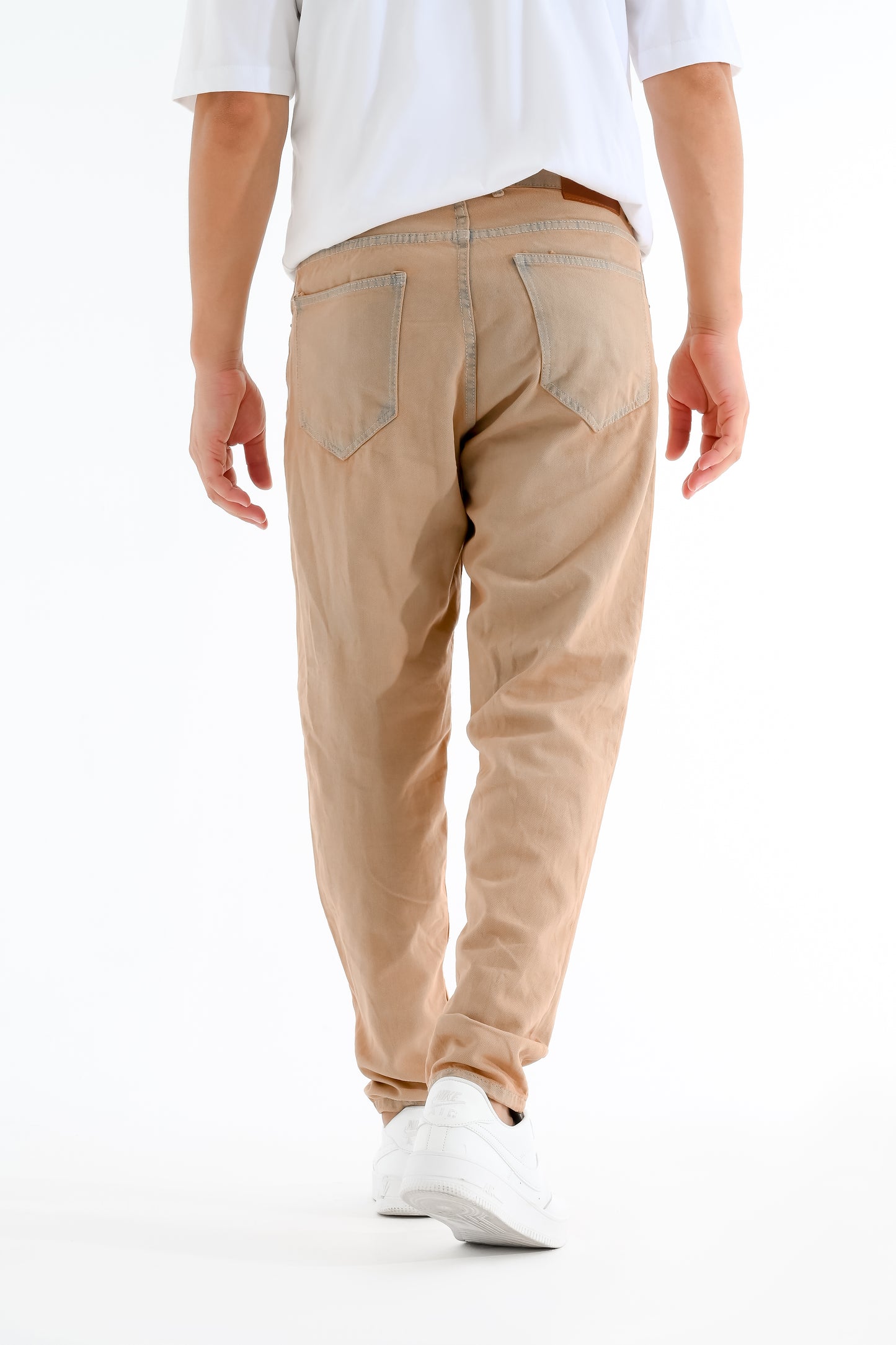 beige jeans withe blue touches